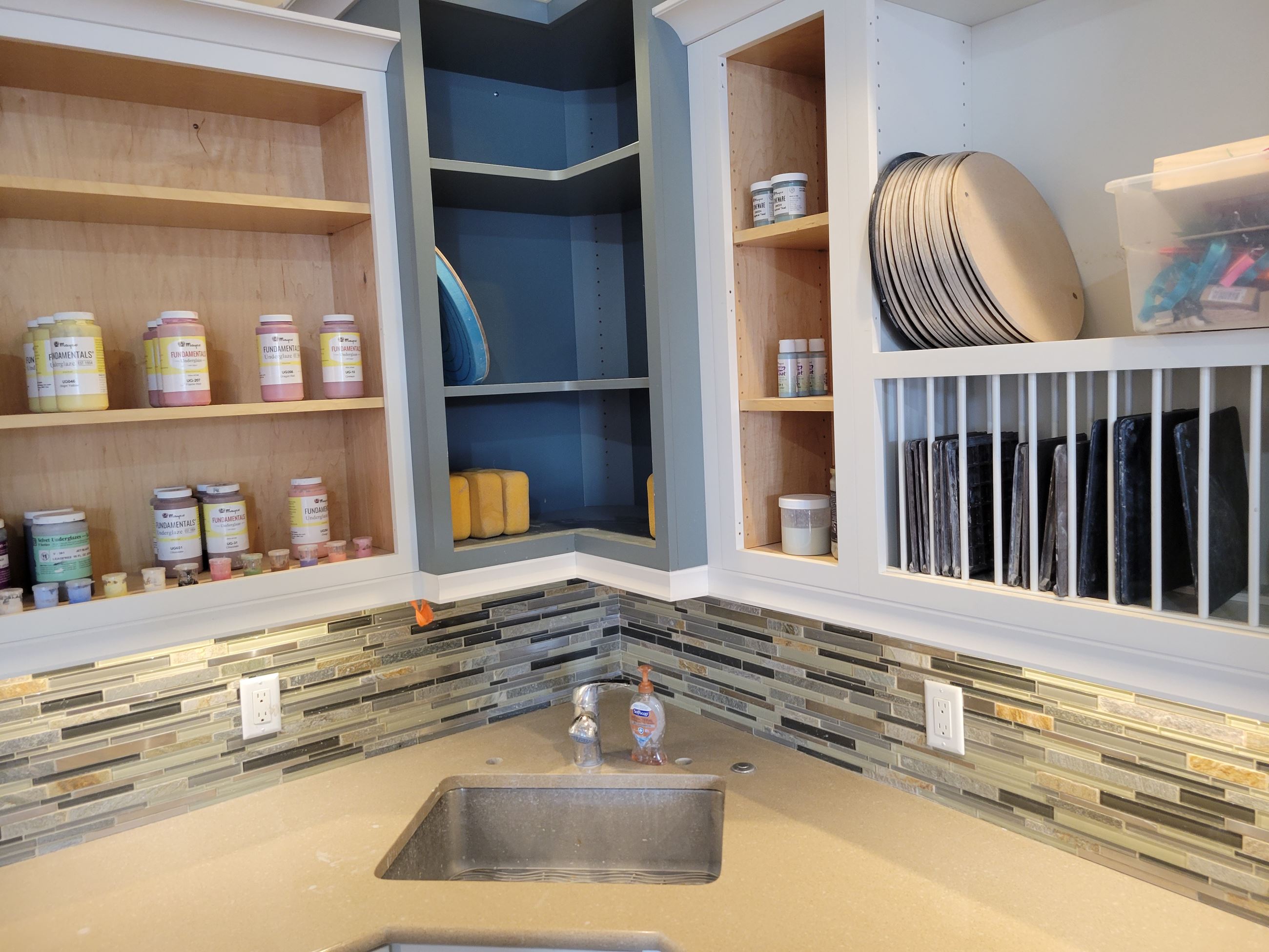 blue rabbit ribbon 1